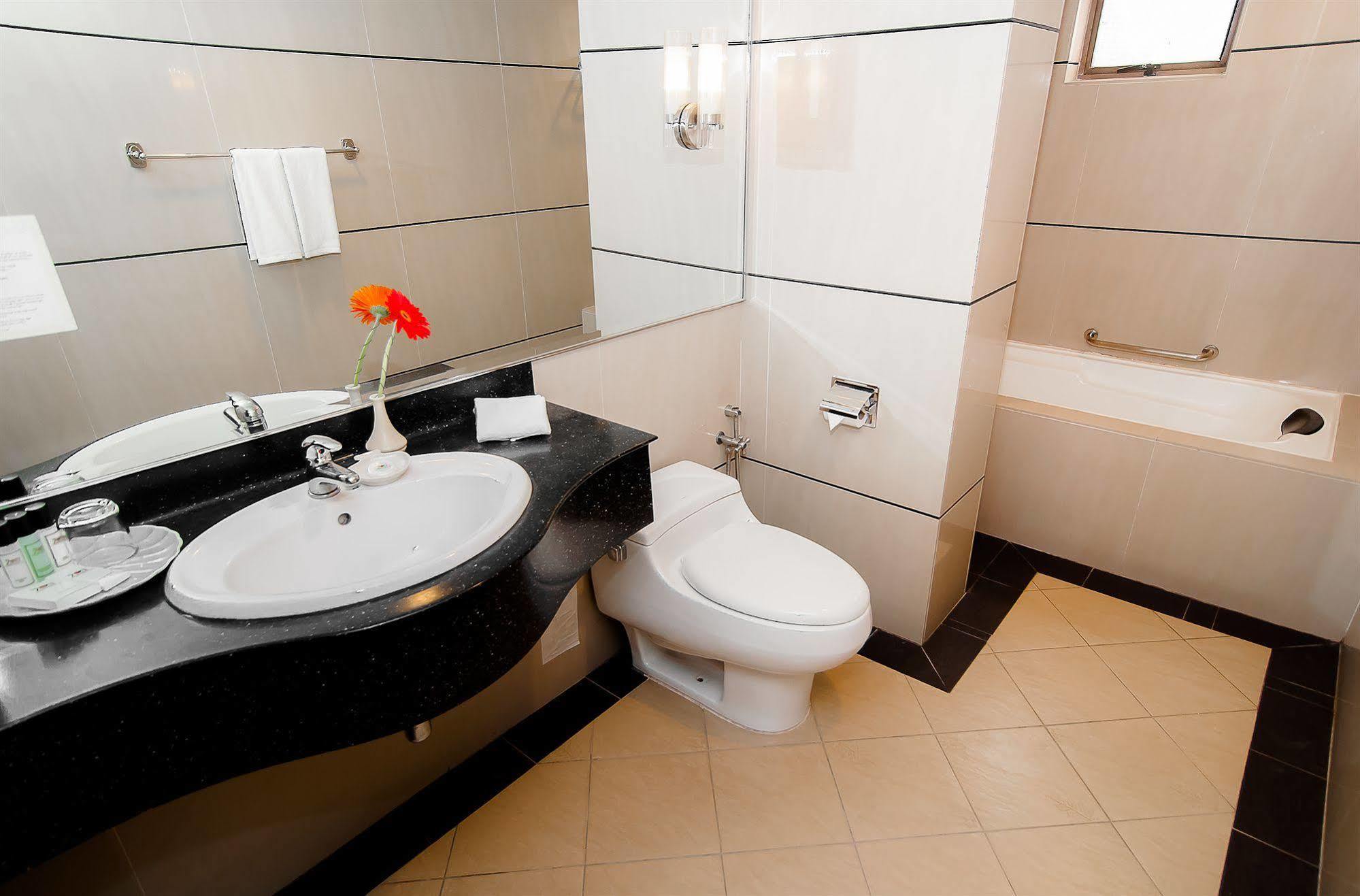 The Zon All Suites Residences On The Park Kuala Lumpur Zewnętrze zdjęcie
