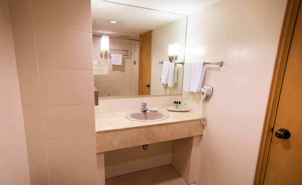 The Zon All Suites Residences On The Park Kuala Lumpur Zewnętrze zdjęcie